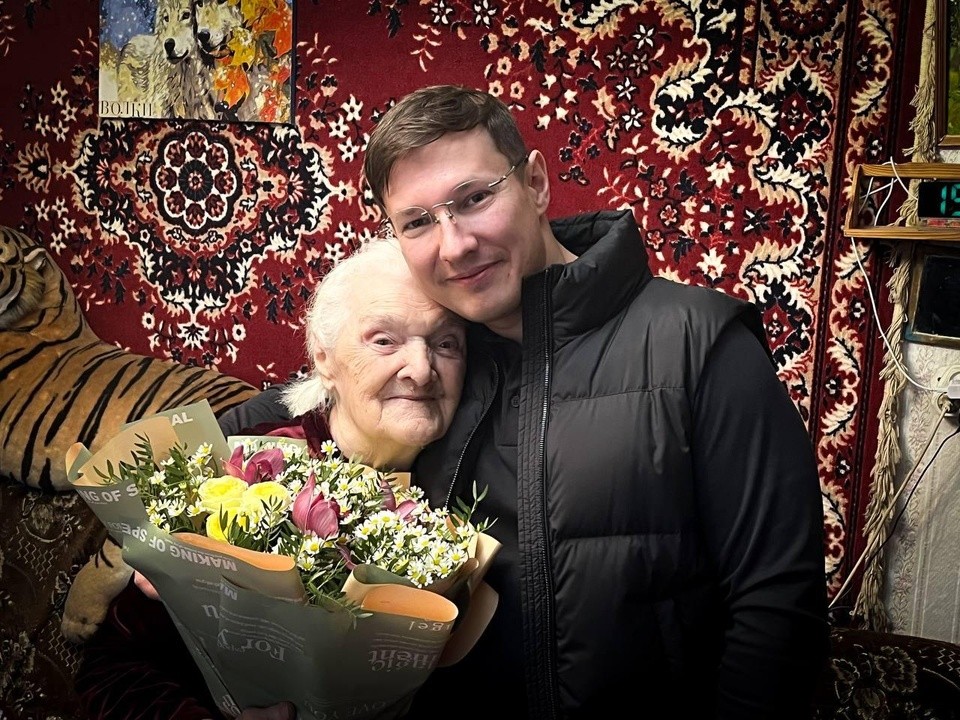 Труженицу тыла Великой Отечественной войны из Балашихи поздравили с 99-летием