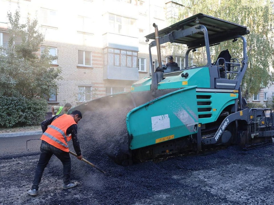 В микрорайонах «В» и «Г» Пущина до конца осени обновят тротуары