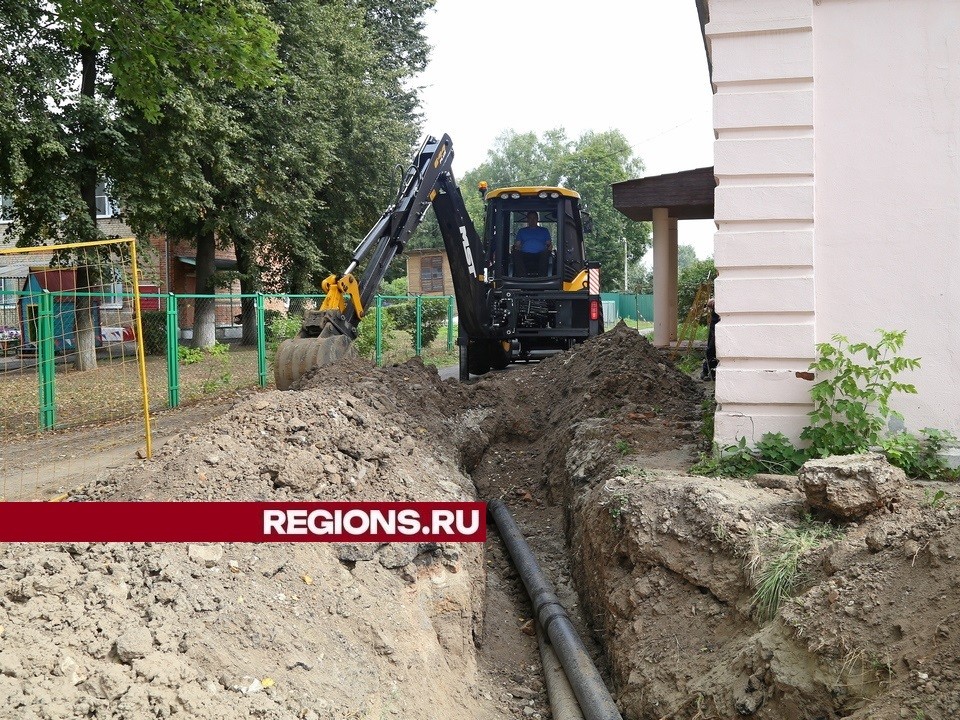 В поселках Красная Пойма и Врачово-Горки заменят аварийные участки теплосетей