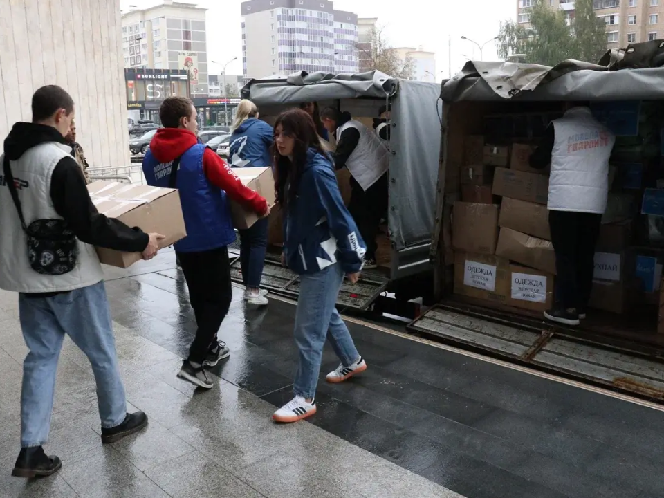 Теплую одежду и лекарства отправили жители Рузского округа в зону СВО