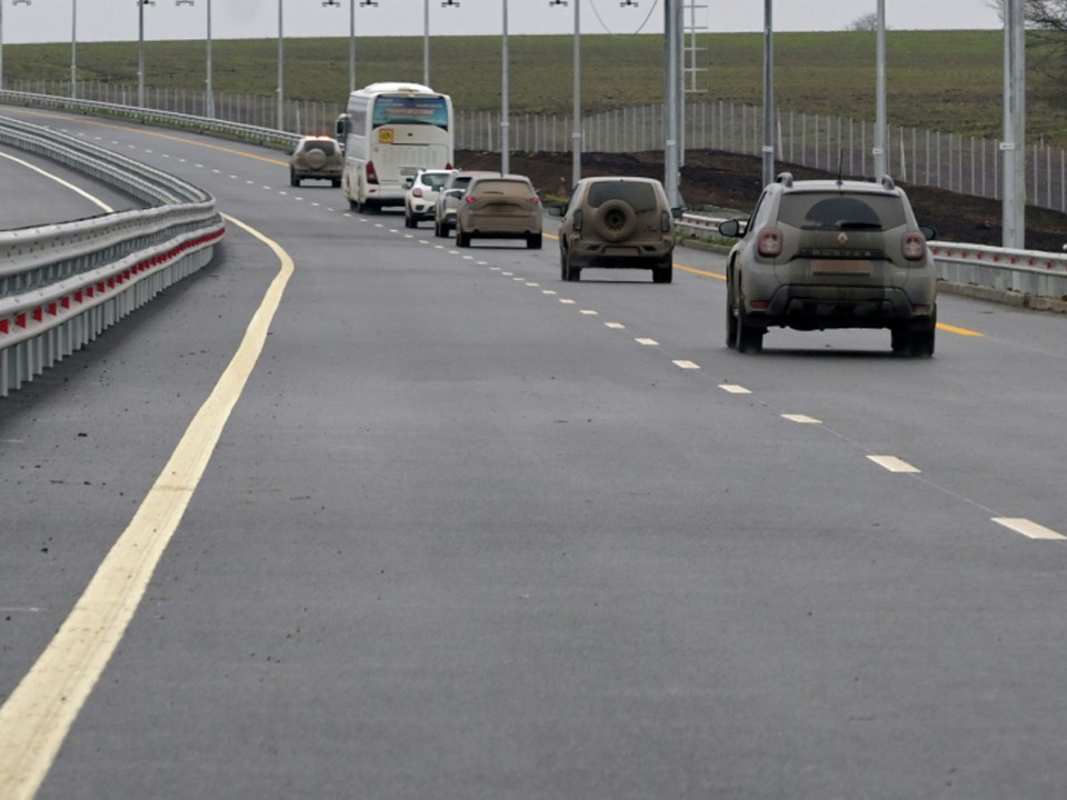 Дорожники до конца недели пообещали организовать выезд на М5 в область и изменить разметку