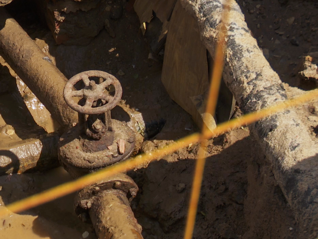 Аварийные работы на водопроводных сетях в поселке Бакшеево завершат к вечеру