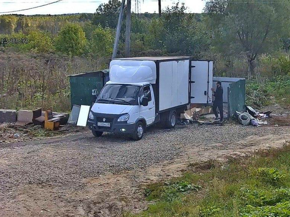 В селе Никольском под Рузой поймали нелегального возчика строительных отходов