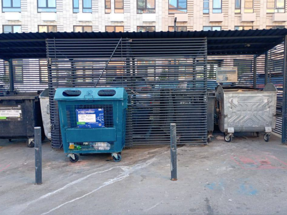 В поселке Ильинское-Усово вывезли мусор с контейнерной площадки по обращению жителей