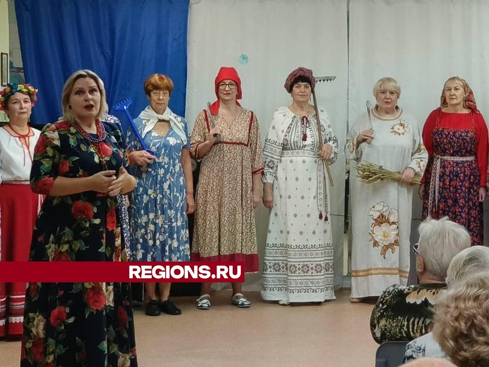 Руководитель хора в Ивантеевке на концерте создала атмосферу СССР