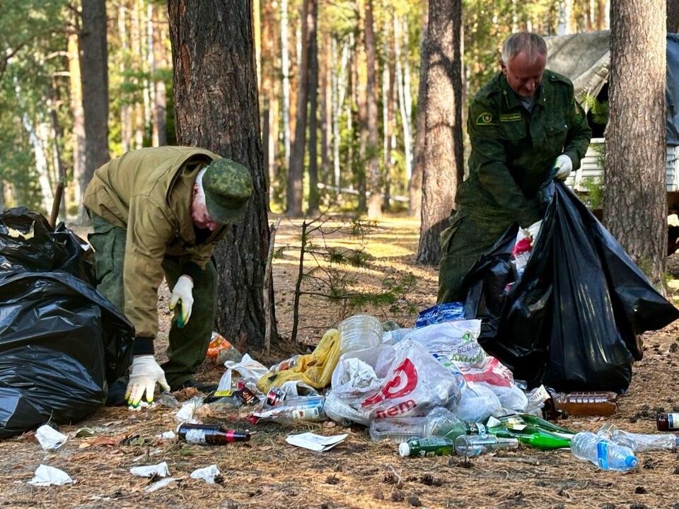 Голубое озеро в Орехово-Зуеве очистили от мусора