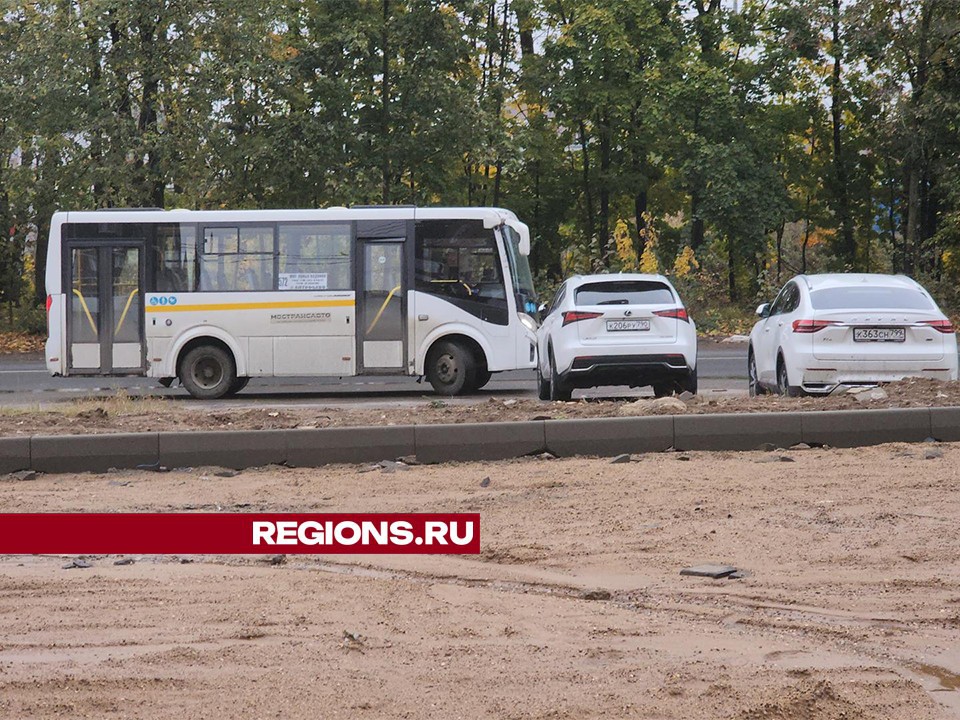 По просьбам долгопрудненцев на парковке в Новых Водниках сделают дополнительный въезд