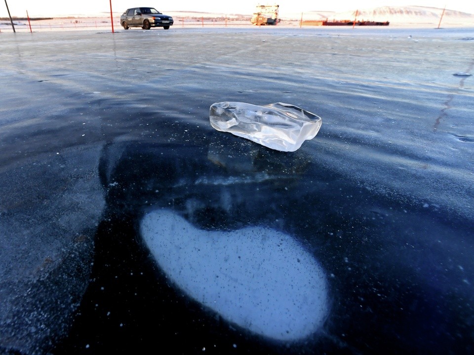 «Черный лед» грозит водителям серьезными неприятностями