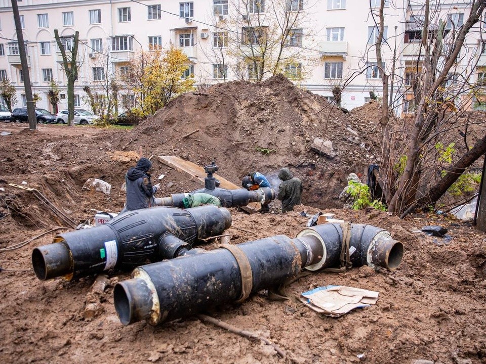 В Парковом переходят со старых тепловых сетей на новые