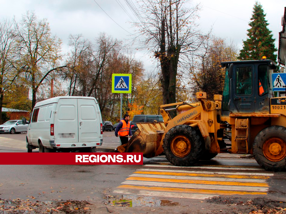 Стало известно, почему временно нельзя проехать по улице Октябрьской