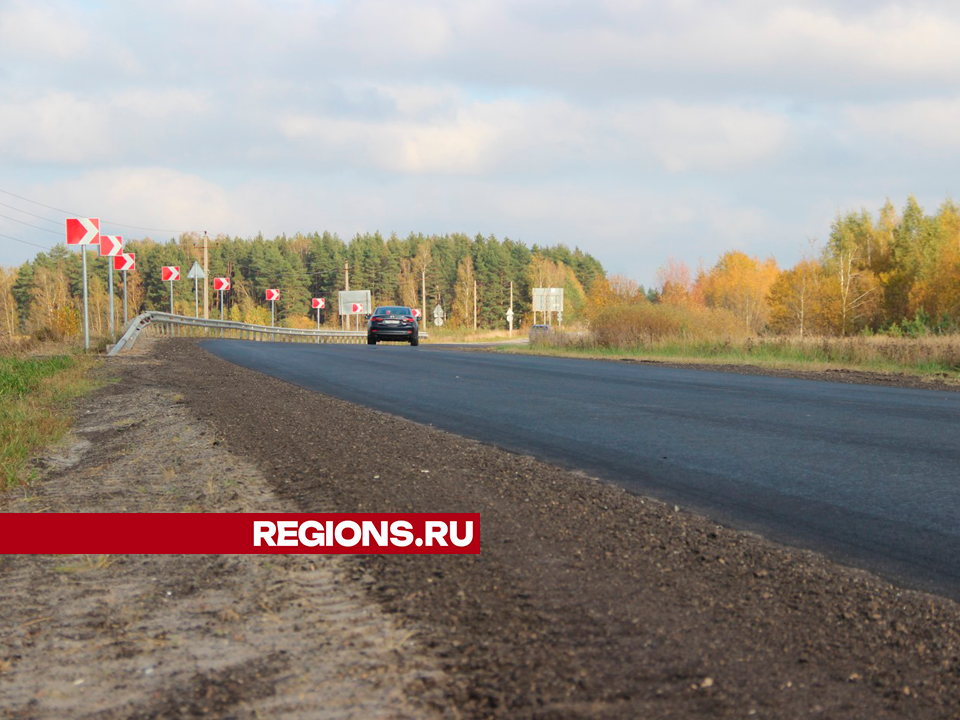 Дорожники обновили участок шоссе рядом с деревней Селиваниха