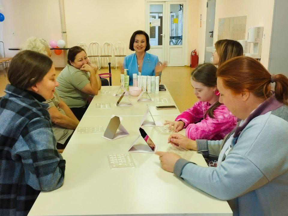 Секреты ухода за лицом раскрыли мамам особенных детей в Ивантеевке
