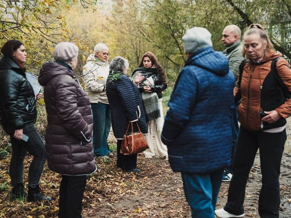 В поселке Свердловский МБУ «Городское хозяйство» восстановит дорогу к контейнерной площадке