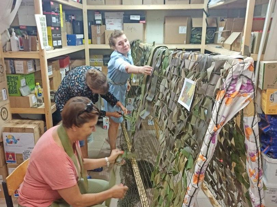 В сборе гуманитарной помощи в Лыткарине активное участие принимает «женский десант»