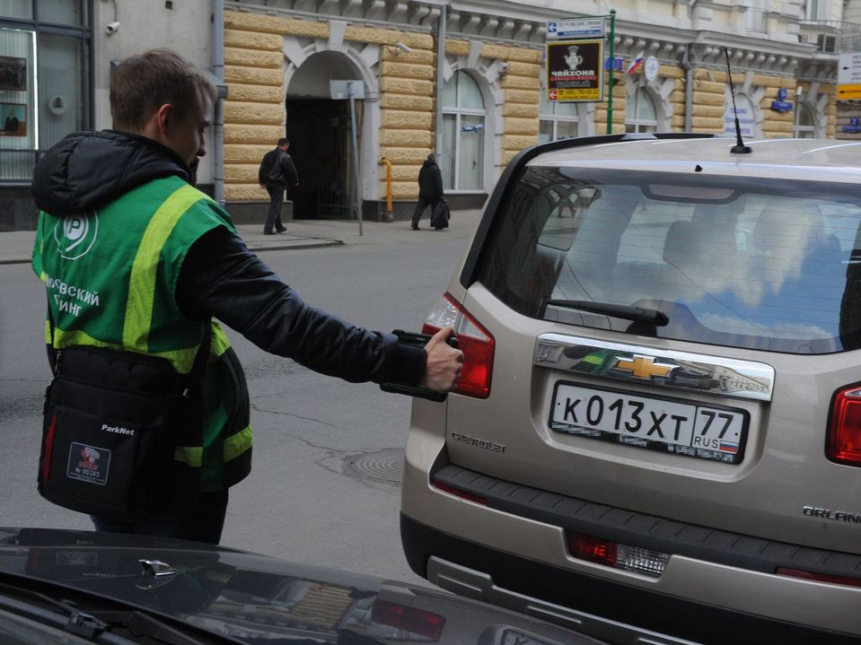 Триколор сделают обязательным на российских автономерах