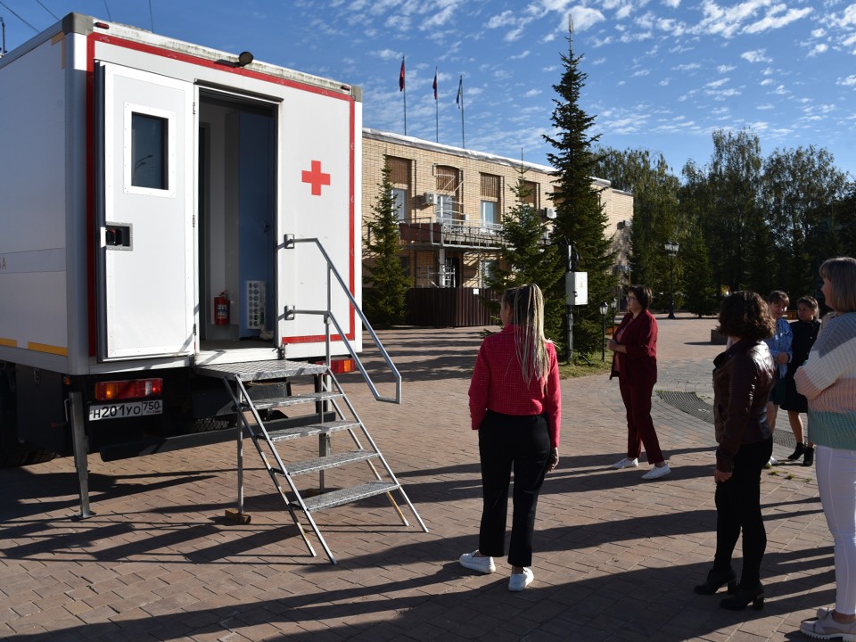 Четыре мобильных пункта вакцинации от гриппа будут работать в Волоколамске до конца октября