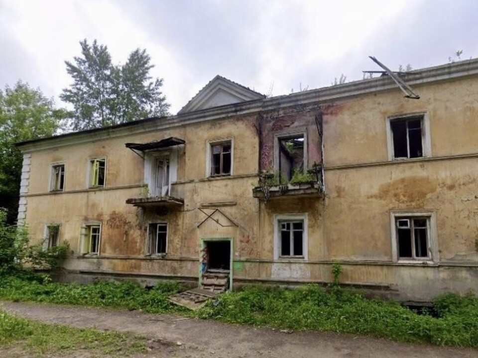 В Балашихе снесли аварийный дом на улице Кооперативной