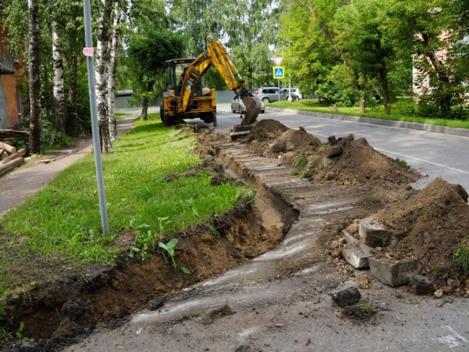 В Пущине завершается монтаж самой высокой стелы в Большом Серпухове