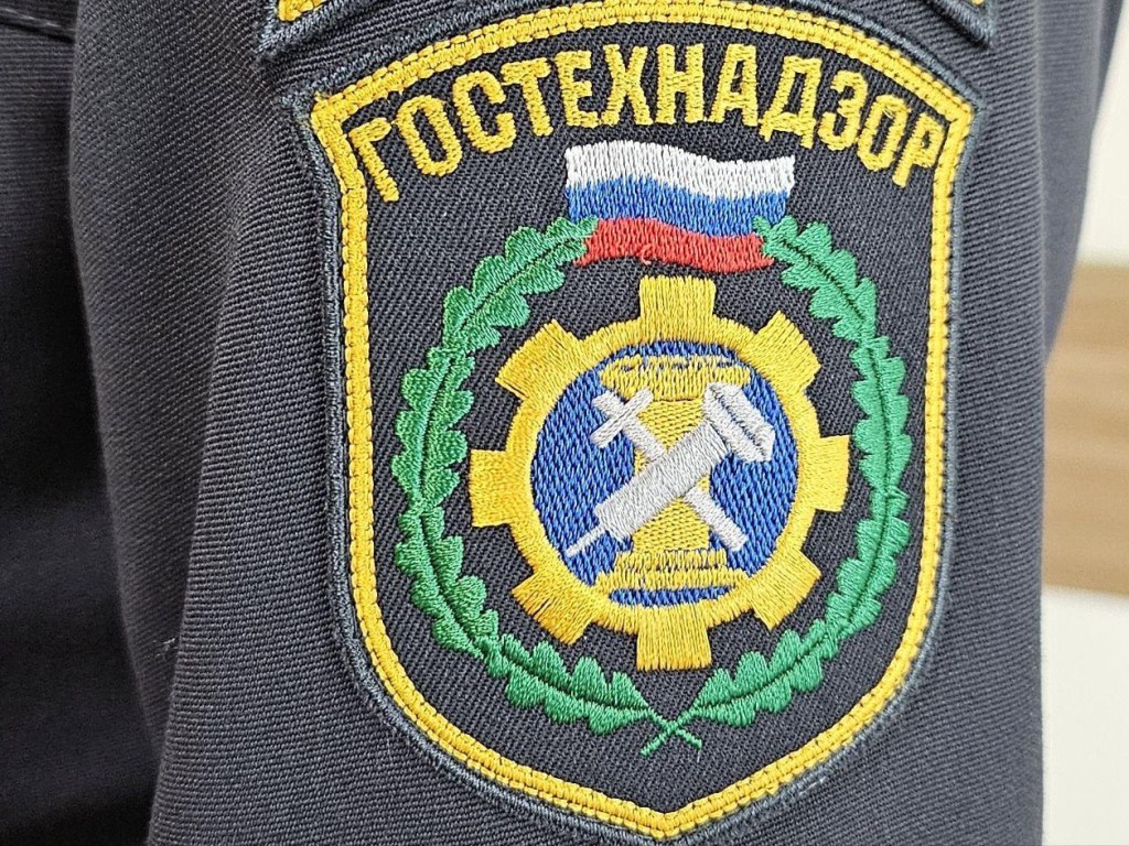 Сотрудники Гостехнадзора поймали нарушителя с поддельными номерами на экскаваторе