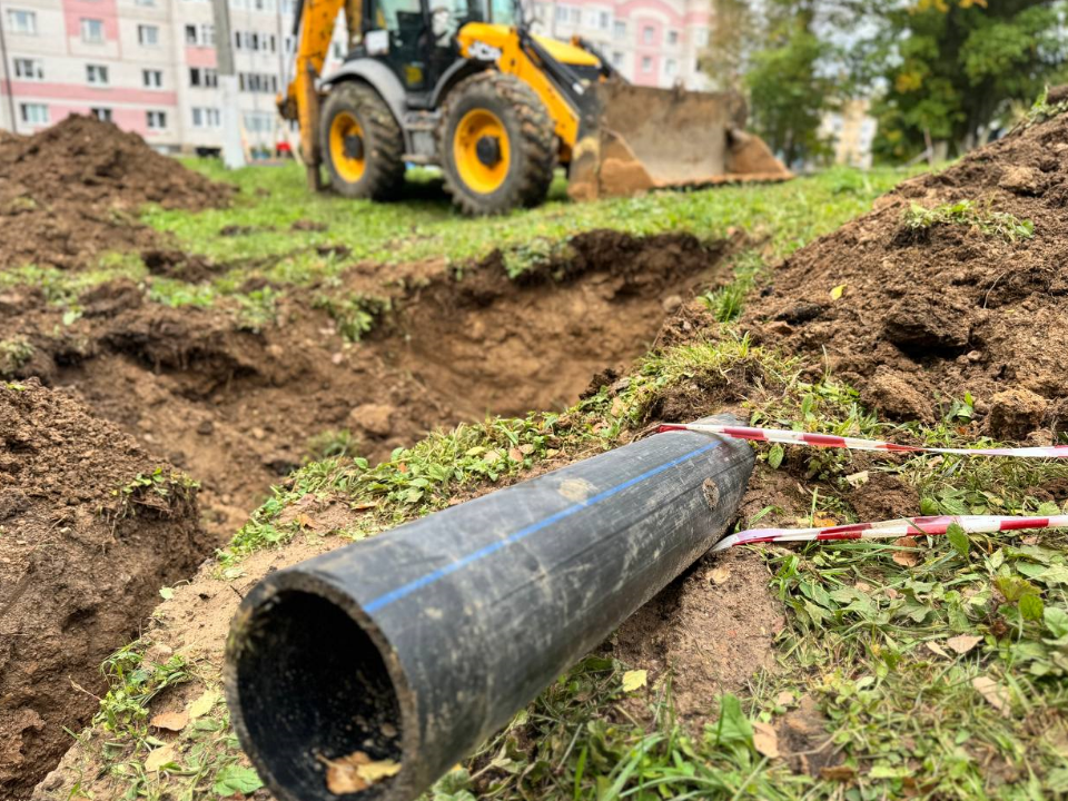 Коммунальщики устраняют аварию в Можайске, где без холодной воды осталось 7 домов