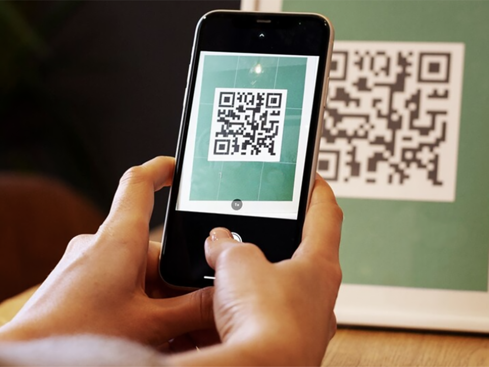 Фейковые QR-коды стали использовать мошенники для обмана жителей Серпухова