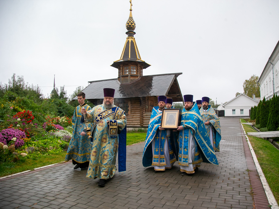 Чудотворную икону Казанской Божьей матери встретили в Коломне