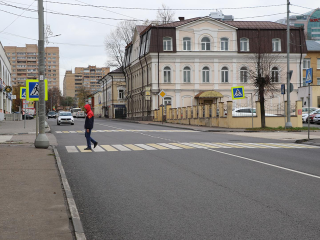 Дорожники починили знаки и убрали мусор на 11 трассах в Серпухове