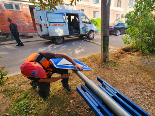 В Лосино-Петровском восстановили поврежденные дорожные знаки