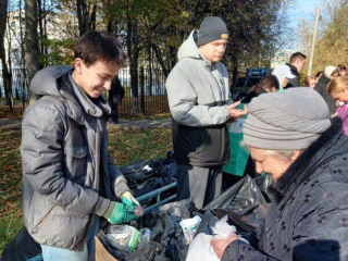 Около 100 жителей Видного сдали вторсырье в рамках экологической акции