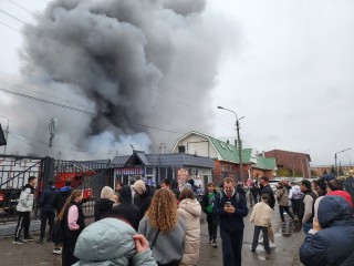 Многомиллионные убытки после пожара на рынке в Ногинске подсчитывают продавцы