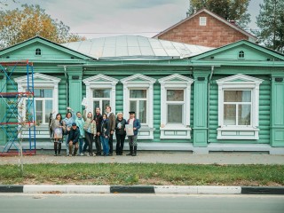 Жители помогли отремонтировать старинный домик сестер Альбицких в Павловском Посаде