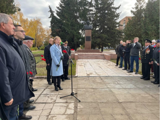 Постамент бюста Виктора Макеева в Коломне отремонтировали к юбилею конструктора