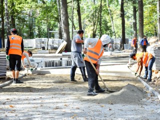 Главконтроль Подмосковья проверит парк Толстого в Химках из-за жалобы жителя на некачественное благоустройство