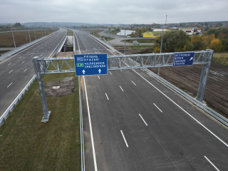 Открытие новых участков дороги на М5 привело к временным пробкам: водители изучают новую схему движения