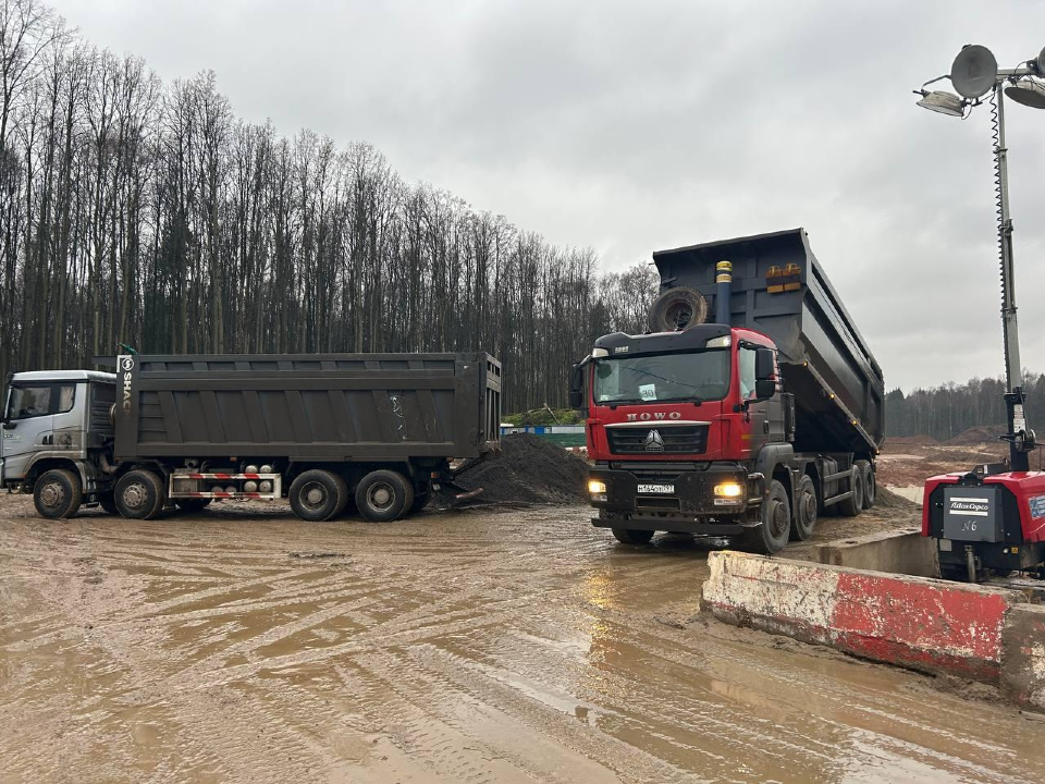 В Красногорске приступили к устройству ливневой канализации на дублере Пятницкого шоссе