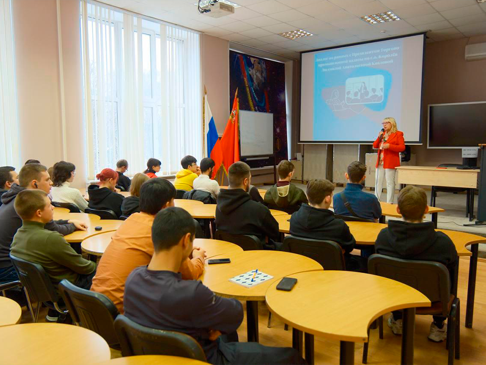 Предприниматель рассказала королевским студентам, как начать свой бизнес