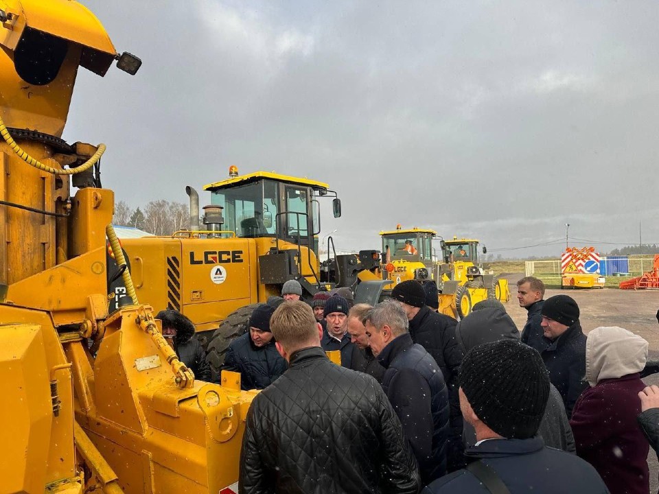 В Подмосковье проверили готовность трасс к гололеду