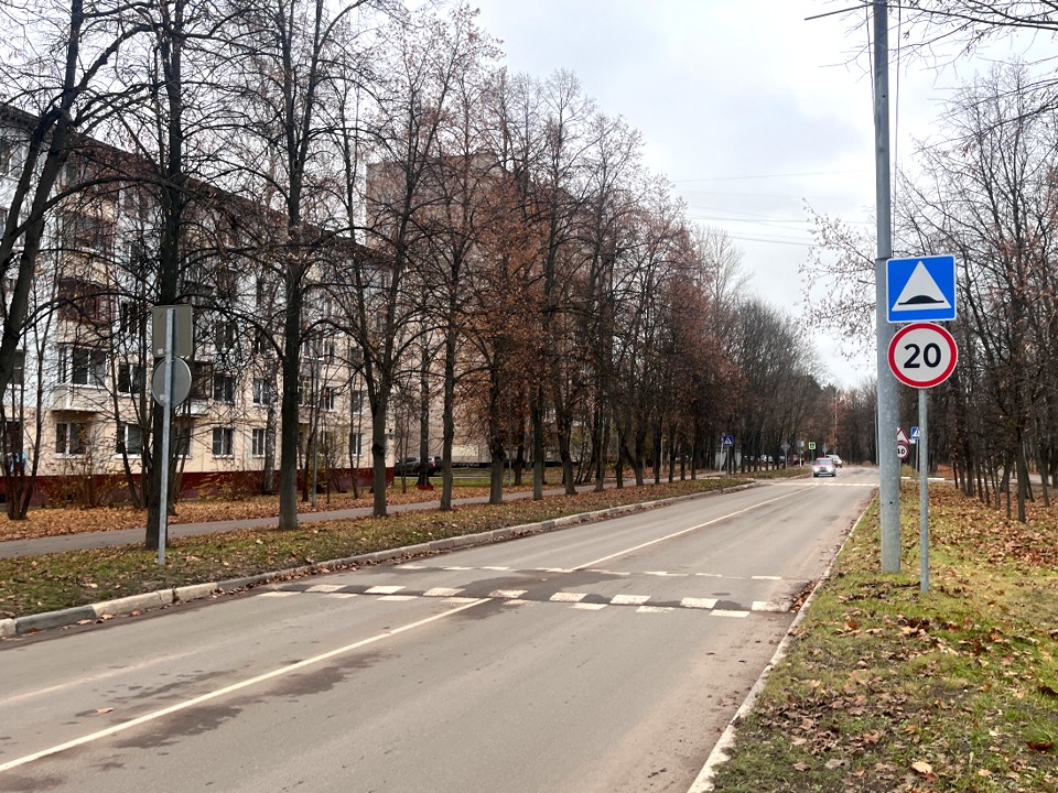 Еще на шести дорогах Подмосковья обновили искусственные неровности