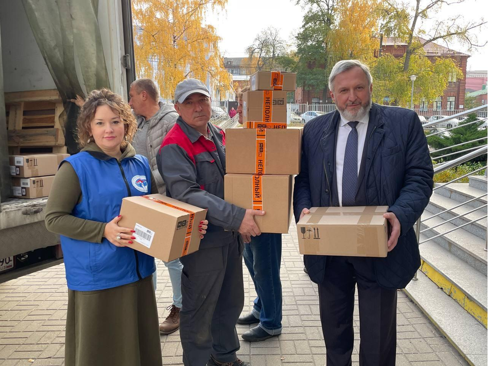 Крупную партию лекарств отправили из Красногорска в Курскую область