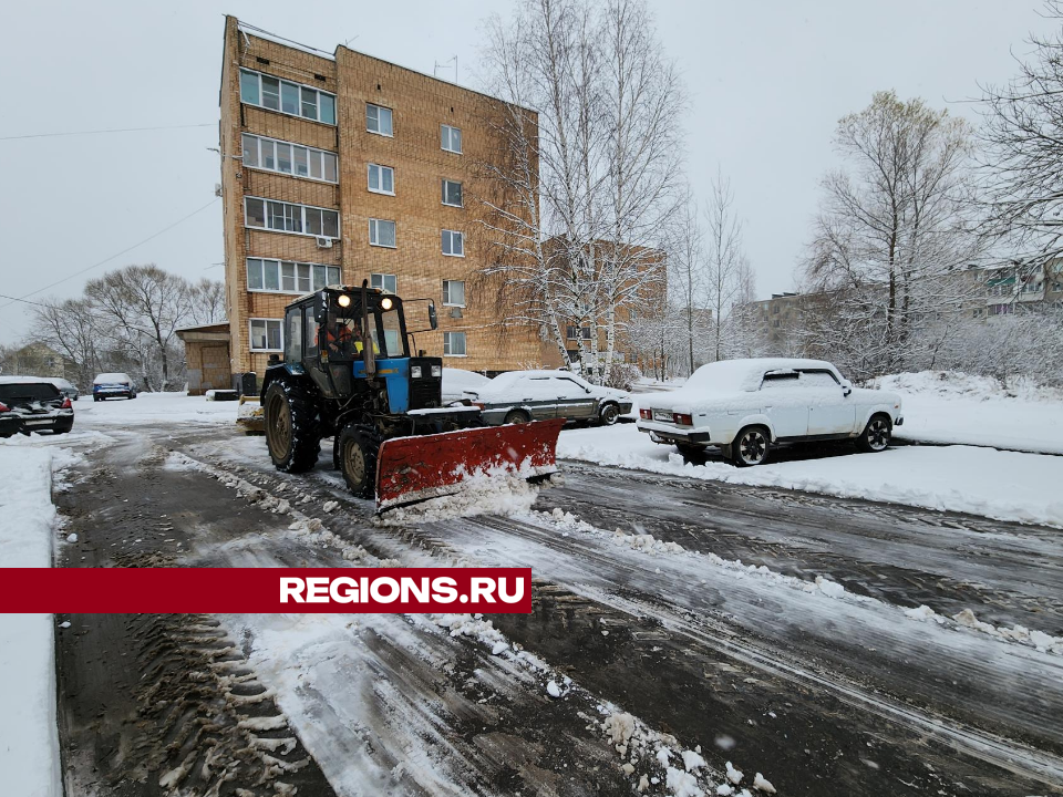 Коммунальщики Рузского округа устраняют последствия снегопада