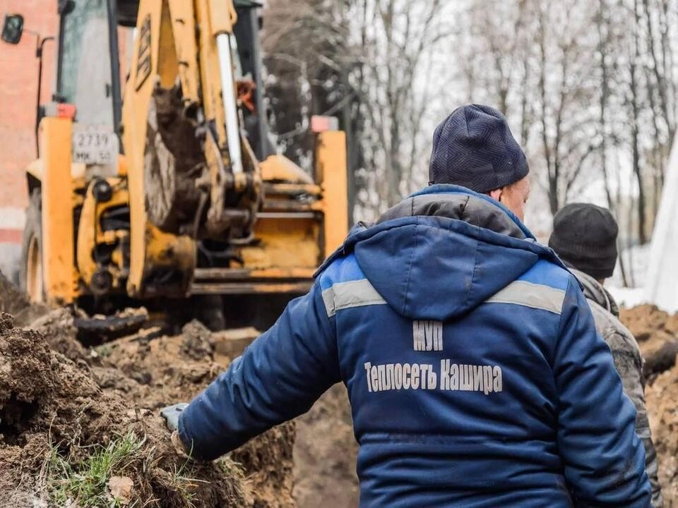 На улице Сергея Ионова ликвидировали утечку, оставившую жителей без горячей воды