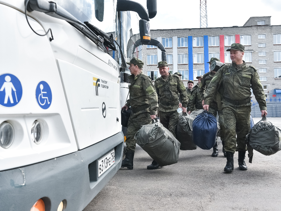 Серебрянопрудские бойцы за защиту Родины получают от 200 тысяч рублей