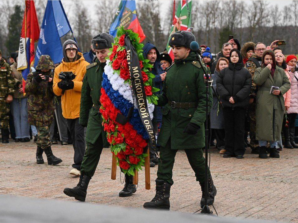 Лосинопетровцы приняли участие в торжественном закрытии «Вахты Памяти – 2024»