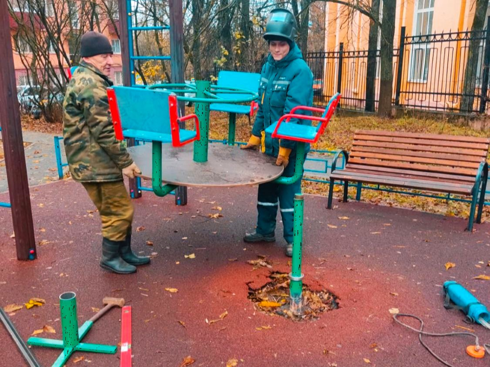 Детскую площадку на Солнышевской отремонтировали