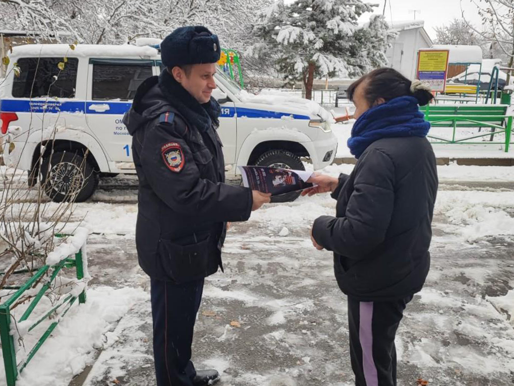 Полицейские Зарайска навестят рецидивистов и наркоманов