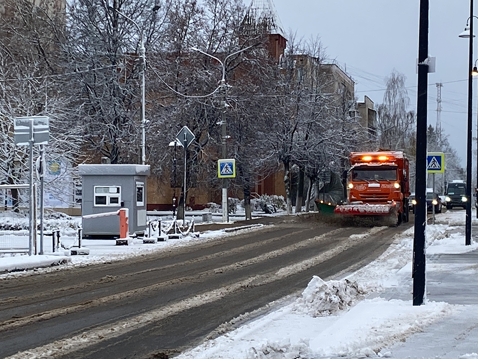 Коммунальщики Истры перешли в режим повышенной готовности из-за снежного циклона «Каэтано»