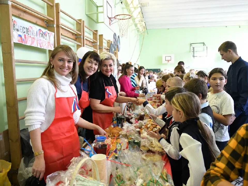 Школьники и педагоги собрали деньги для жителя Дмитрова, командующего взводом в зоне СВО