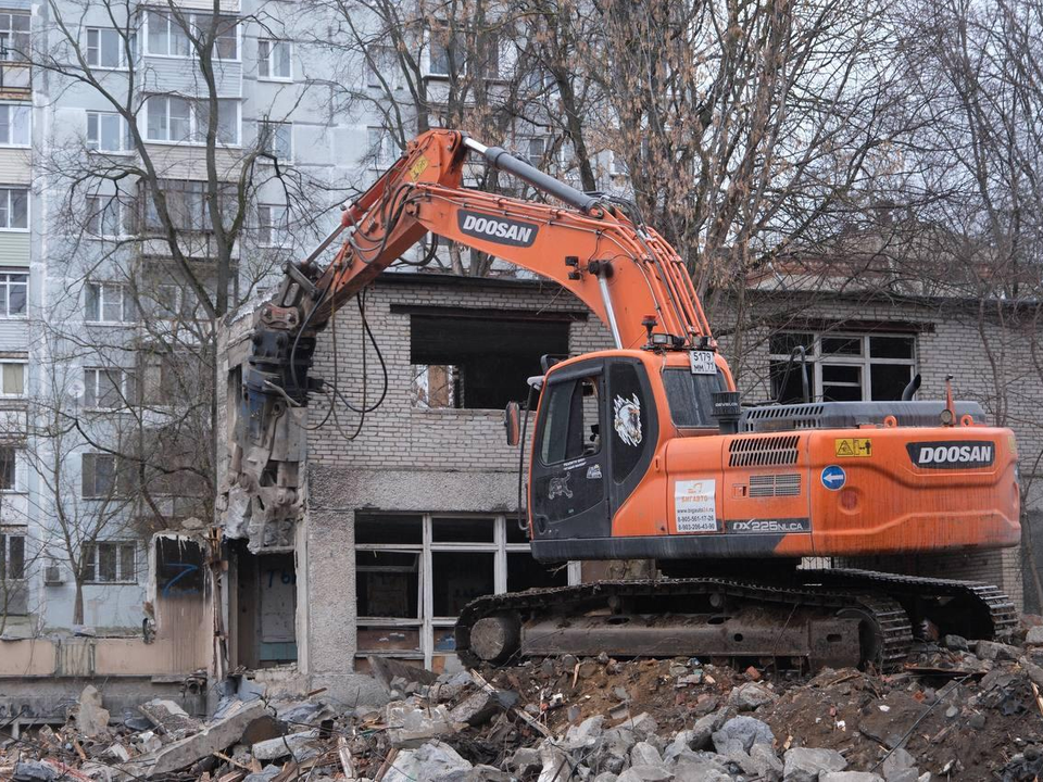 Снос заброшенного здания в Лыткарине завершат до конца ноября