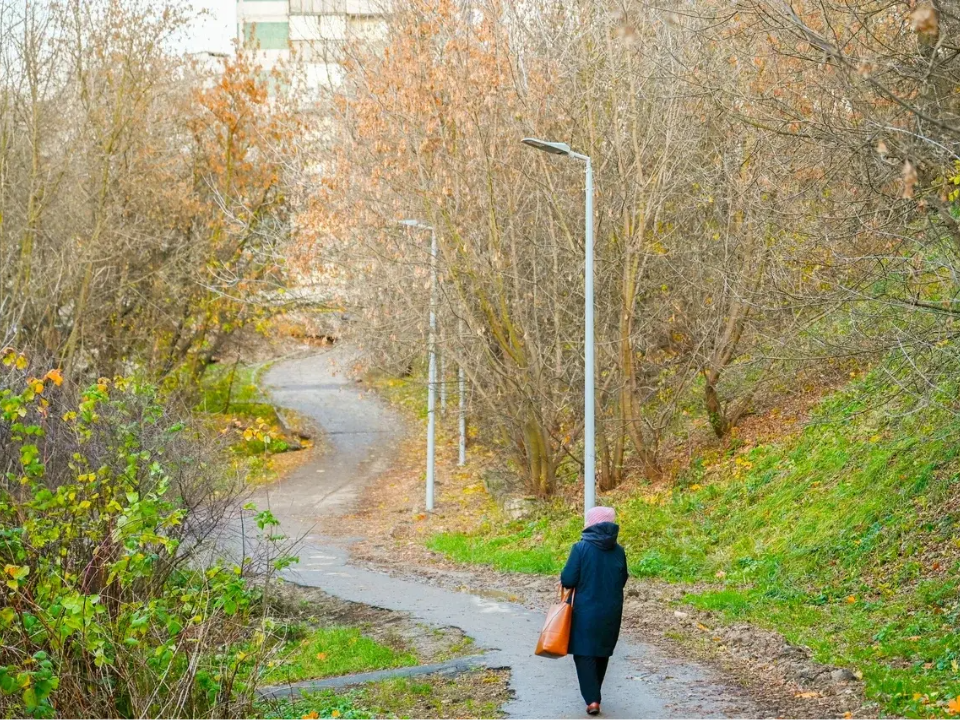 В Ленинском округе работают над улучшением уличного освещения