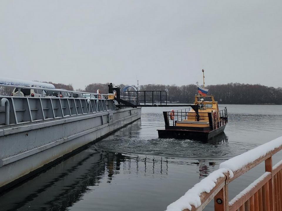 Паромная переправа в селе Дединово подготовлена к зиме